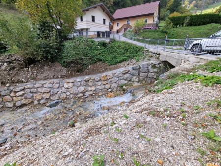 Sanacija brežin potoka Belščica (1)